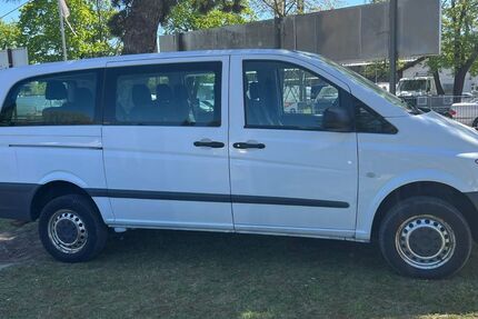 Mercedes-Benz Vito 269.000 km 11.900 &euro; München 81243