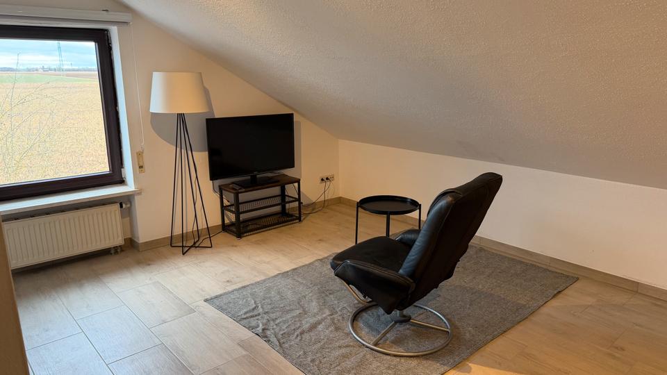 Dachgeschoßwohnung Vaterstetten Parsdorf - 2 Zimmer, 40 m&sup2;, 1.000&euro; | Angebot:25181690