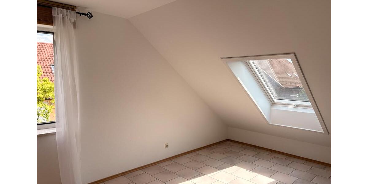 Dachgeschoßwohnung Finsing - 2 Zimmer, 40 m&sup2;, 650&euro; | Angebot:26592608