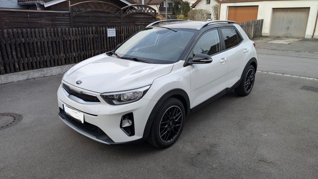 Kia Stonic 116.210 km 10.299 &euro; Unterhaching 82008