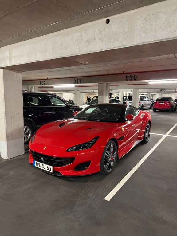 Ferrari Portofino 13.122 km 192.600 € München 81379