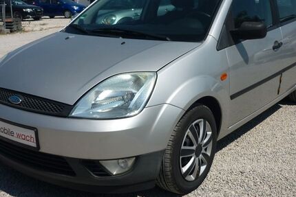 Ford Fiesta 125.000 km 1.850 &euro; München 81829