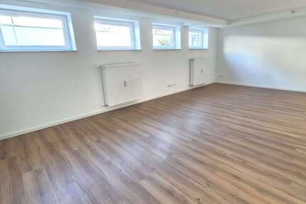 Wohnung Karlsfeld - 3 Zimmer, 83 m&sup2;, 700&euro; | Angebot:26096763