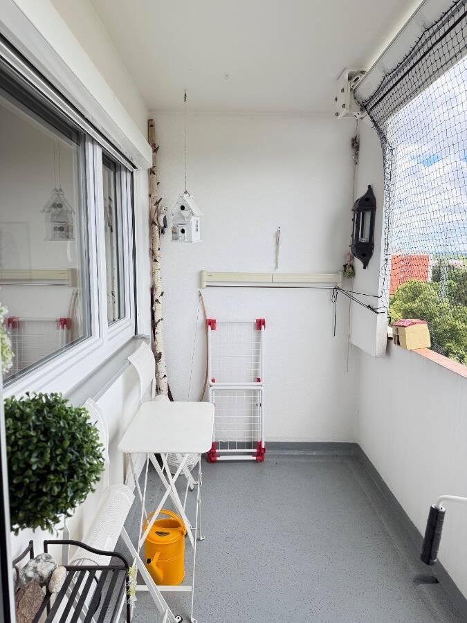 WEIGERT: 3-Zimmer-Wohnung mit Loggia & TG-Stellplatz in Aubing