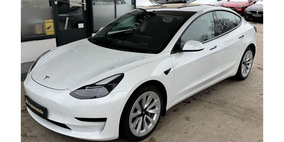 Tesla Model 3 45.800 km 23.900 &euro; München 80939