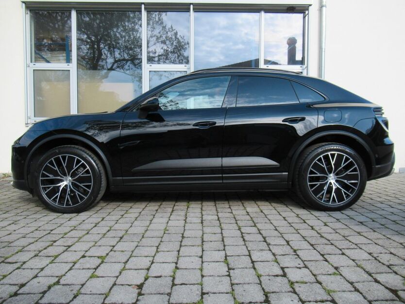 Porsche Macan 5.000 km 92.950 € Gauting bei Starnberg 82131