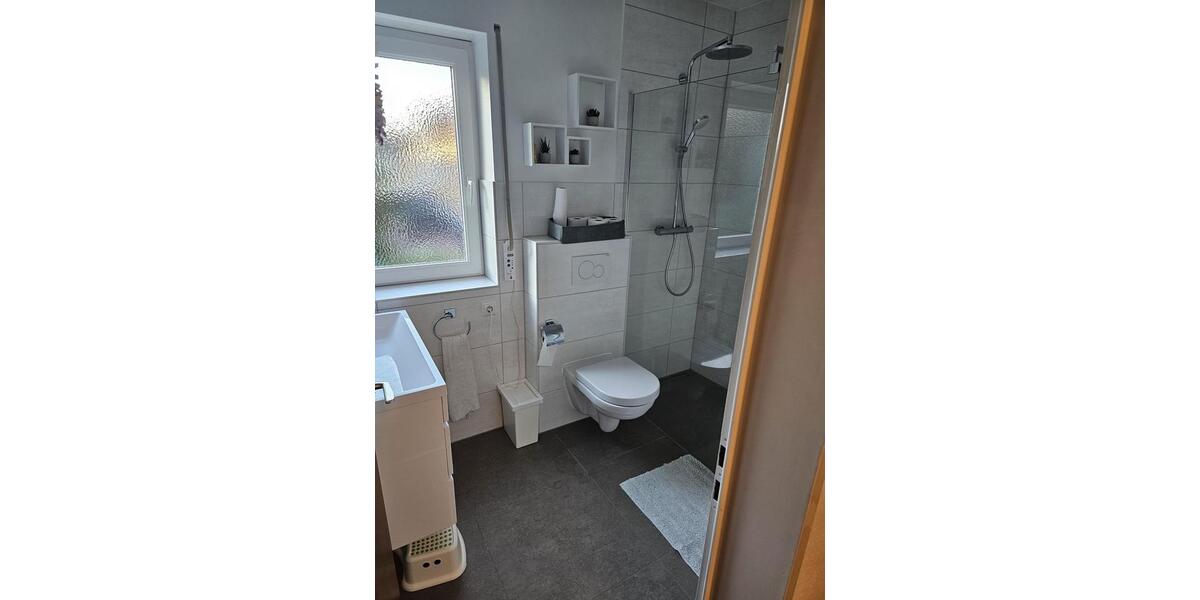 Reihenhaus Emmering - 5 Zimmer, 144 m&sup2;, 2.500&euro; | Angebot:24765772