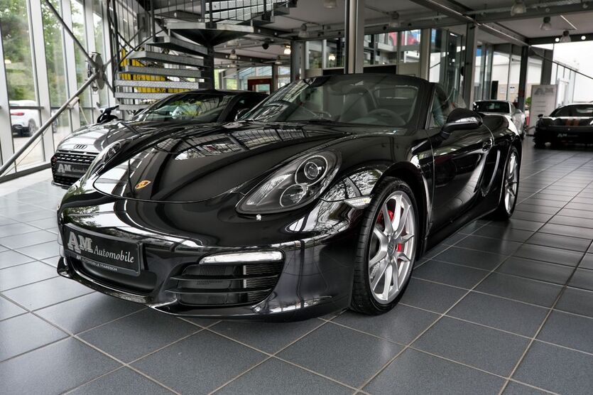 Porsche Boxster 47.800 km 55.800 € München 81829