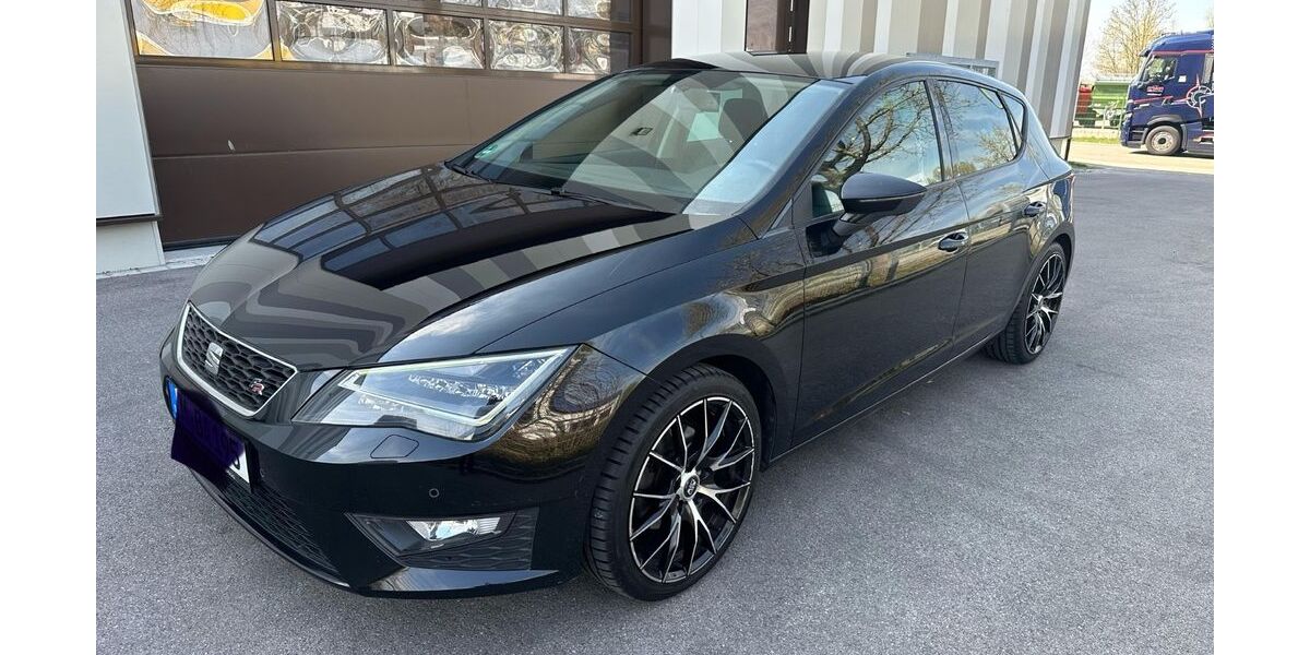 Seat Leon 156.374 km 7.300 &euro; München 81737