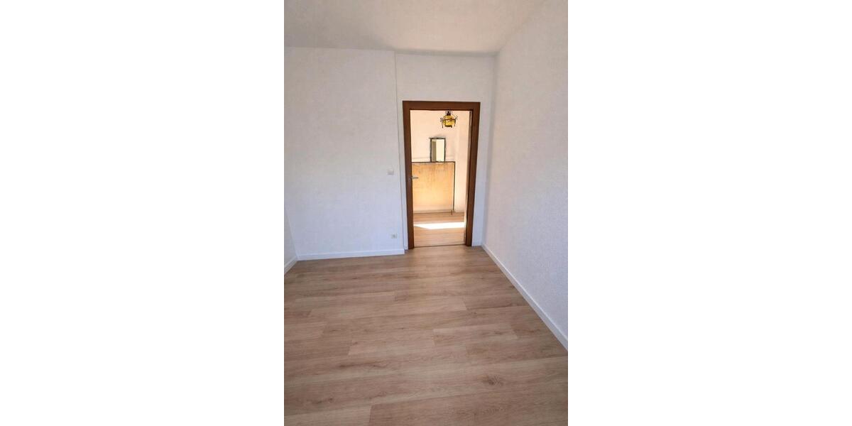 Einfamilienhaus Gröbenzell - 6 Zimmer, 152 m&sup2;, 3.200&euro; | Angebot:25812931