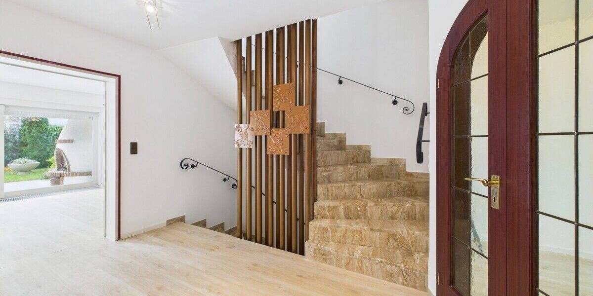 Doppelhaushälfte Germering - 4 Zimmer, 157 m&sup2;, 2.500&euro; | Angebot:23565010