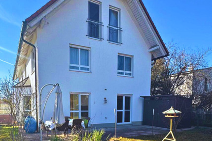 Vollmöbliertes Traumhaus mit Garten, 6 Zi., 3 Bädern - ideal für Familien & Expats!