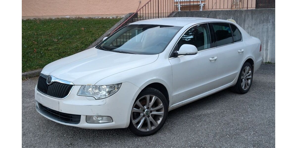 Skoda Superb 148.755 km 5.500 € Feldafing 82340