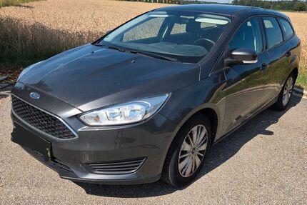 Ford Focus 123.000 km 2.900 &euro; Hohenbrunn 85662