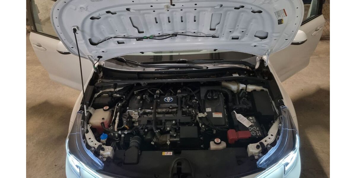 Toyota Corolla 136.300 km 18.300 &euro; München 81735