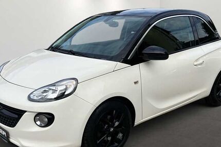 Opel Adam 32.380 km 9.870 &euro; München 81547