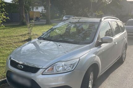 Ford Focus 208.000 km 2.899 &euro; München 81476