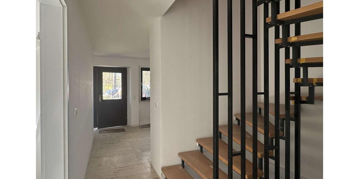 Doppelhaushälfte Oberschleißheim - 5 Zimmer, 160 m&sup2;, 2.850&euro; | Angebot:26153040