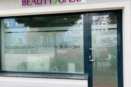 Studio zur Untermiete für Beautybehandlungen in MünchenLaim zimmer