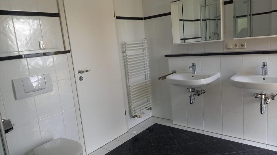 Doppelhaushälfte München Ramersdorf-Perlach - 6 Zimmer, 174 m&sup2;, 3.850&euro; | Angebot:26349990