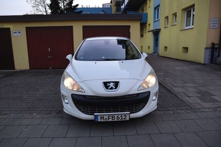 Peugeot 308 145.000 km 4.999 &euro; München 81549