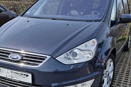 Ford Galaxy 128.900 km 8.900 &euro; München 81829