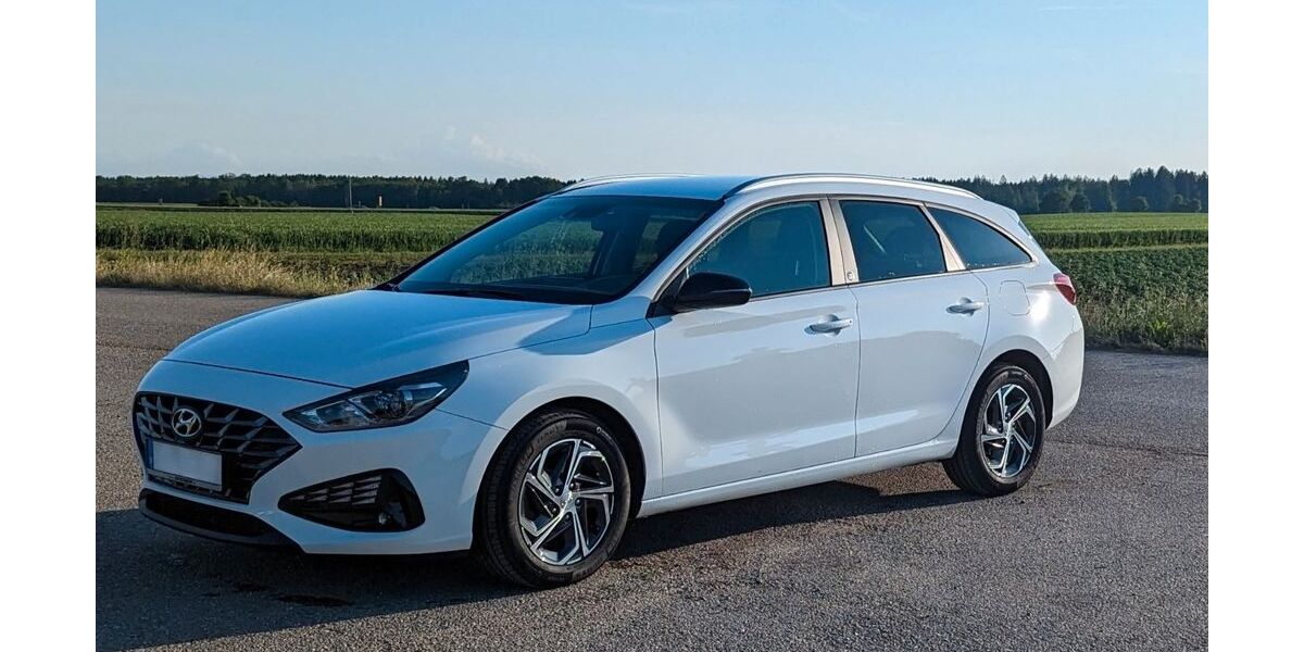 Hyundai i30 71.500 km 14.500 &euro; Hohenbrunn 85652