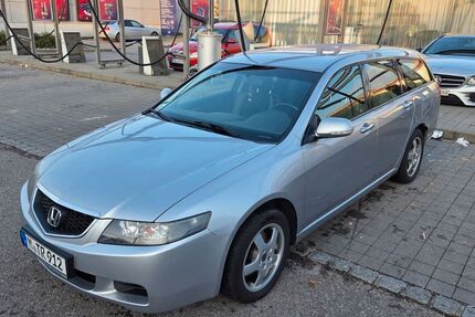 Honda Accord 172.000 km 2.500 &euro; München 81245