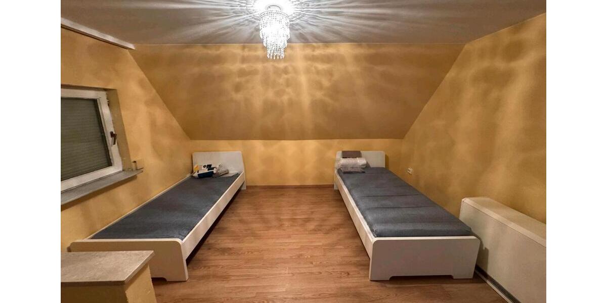 Haus Für MitarbeiterWgs Moosach 3 zimmer