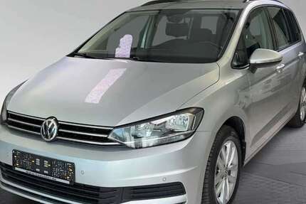 VW Touran 131.500 km 14.890 &euro; München 80339