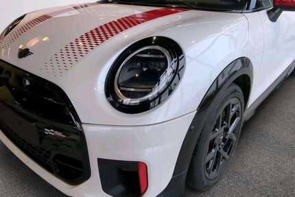 Mini John Cooper Works 4.373 km 37.084 &euro; München 80788
