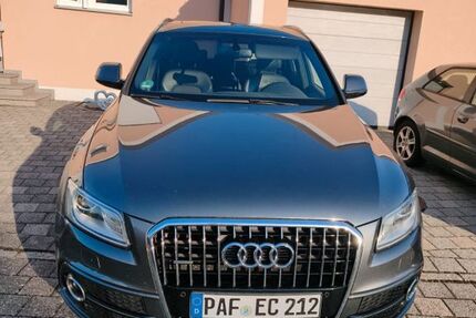 Audi Q5 180.000 km 16.900 &euro; Fürstenfeldbruck 82256