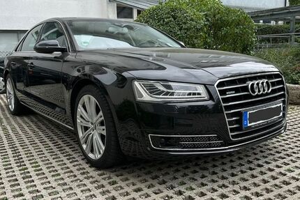 Audi A8 167.000 km 17.000 &euro; München 81829