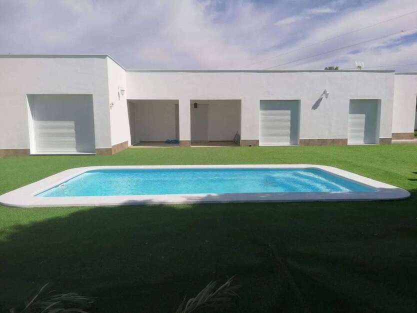Haus zum Kaufen in Conil de la Frontera 600.000 € 160 m²