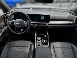 Kia SORENTO PE 1.6T PHEV AWD PLAT 7S NAP PR 2.000 km 58.990 € Höhenkirchen-Siegertsbrun 85635