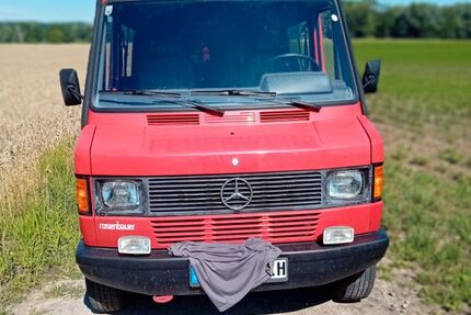 Mercedes-Benz Andere 54.000 km 12.000 € Wörth 85457