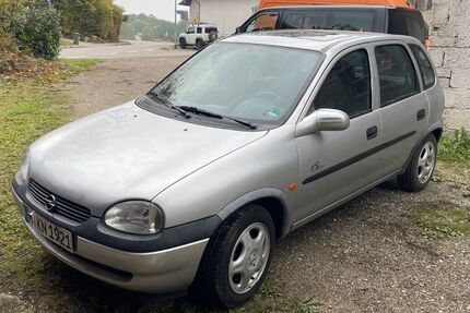 Opel Corsa 102.405 km 950 &euro; München 81825