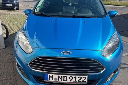 Ford Fiesta 178.300 km 5.000 &euro; München 81245