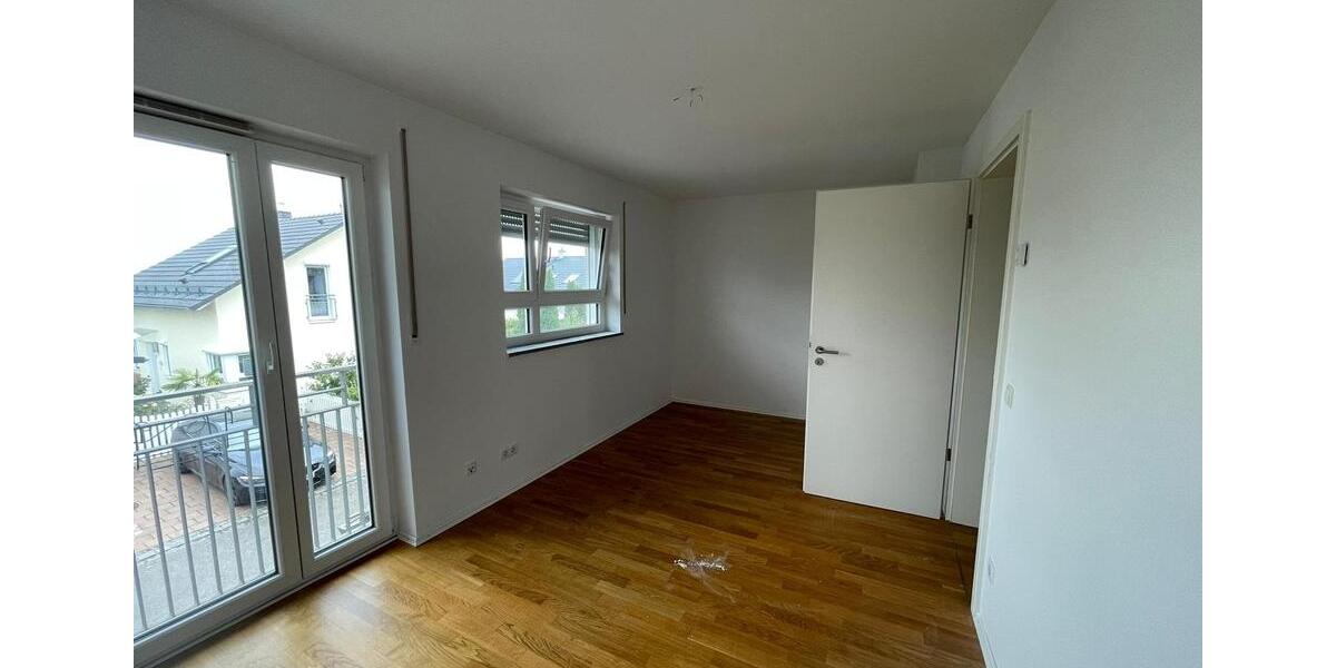 Reihenhaus Puchheim - 5 Zimmer, 128 m&sup2;, 2.335&euro; | Angebot:25382087