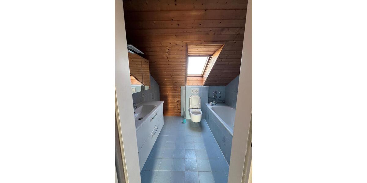 Doppelhaushälfte Weichs - 6 Zimmer, 160 m&sup2;, 2.800&euro; | Angebot:25841108