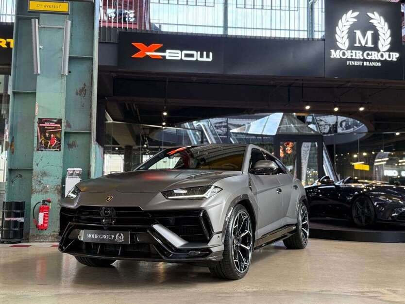 Lamborghini Urus 3.200 km 329.900 € München 80939
