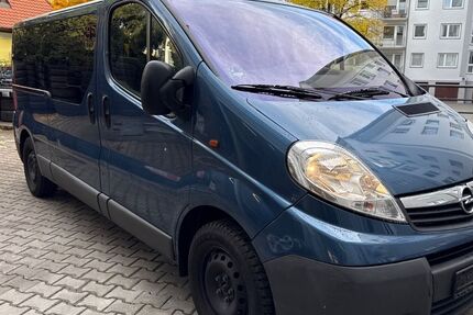 Opel Vivaro 182.466 km 7.900 &euro; MÜNCHEN 81243