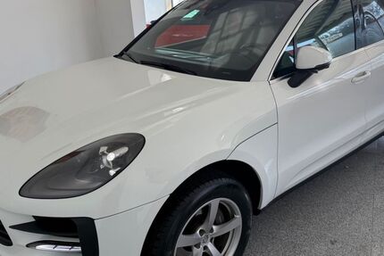 Porsche Macan 87.680 km 39.980 &euro; Hallbergmoos 85399