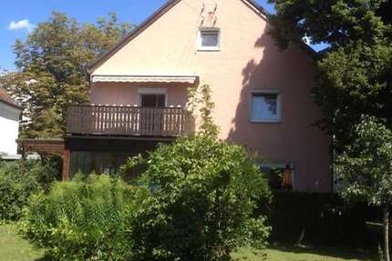 Haus zum Kaufen in München 1.800.000 € 188 m² 11 zimmer