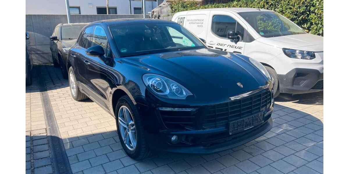 Porsche Macan 329.909 km 24.890 &euro; Ismaning 85737