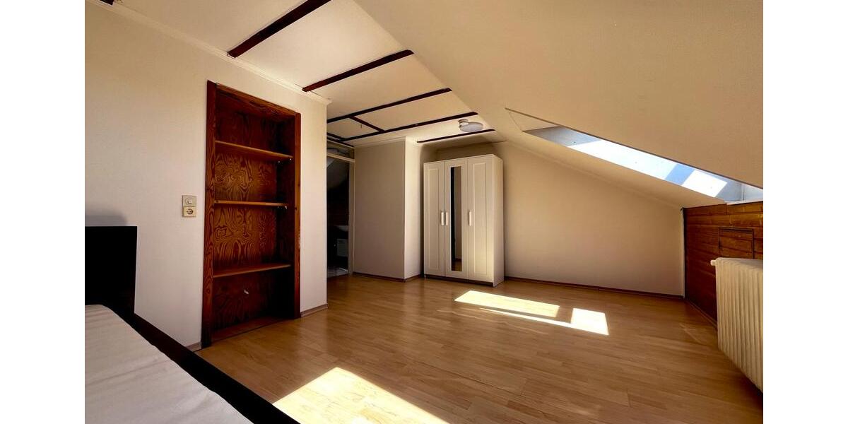 Dachgeschoßwohnung Wolfratshausen - 1 Zimmer, 20 m&sup2;, 715&euro; | Angebot:26413711