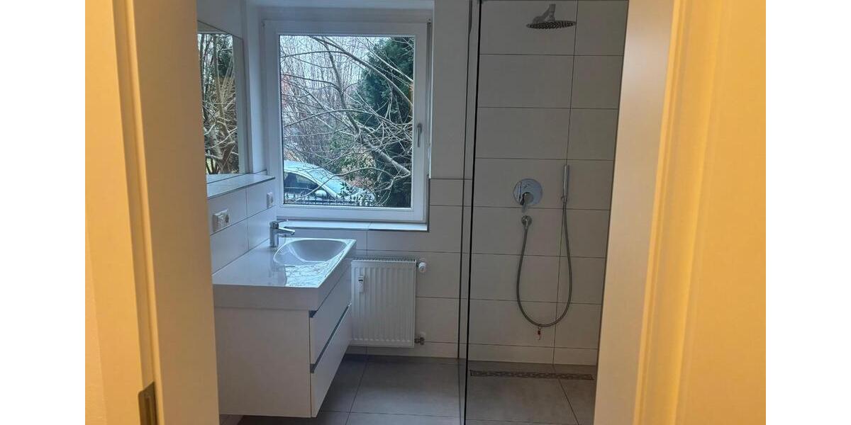 Erdgeschoßwohnung München Aubing-Lochhausen-Langwied - 5 Zimmer, 160 m&sup2;, 2.900&euro; | Angebot:25102130
