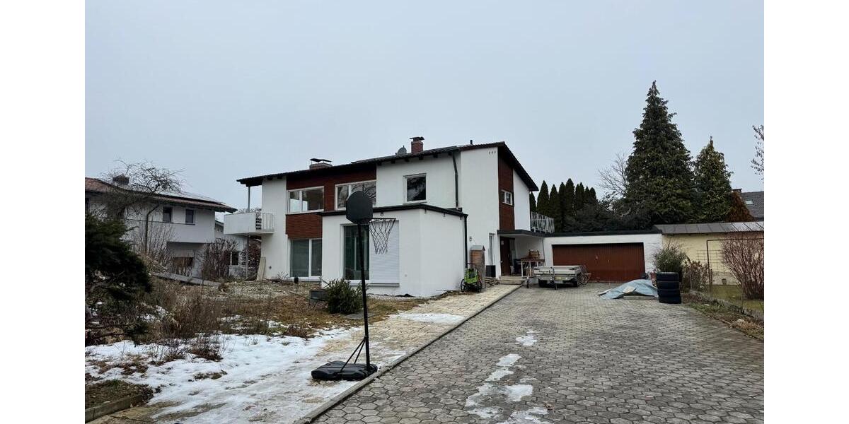 Dachgeschoßwohnung Weßling - 3 Zimmer, 123 m&sup2;, 1.970&euro; | Angebot:24629871