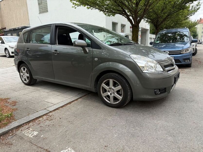 Corolla Verso