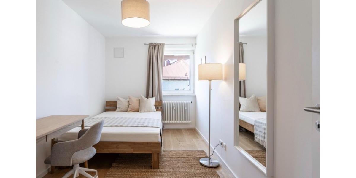 Etagenwohnung München Bogenhausen - 5 Zimmer, 73 m&sup2;, 690&euro; | Angebot:26363034